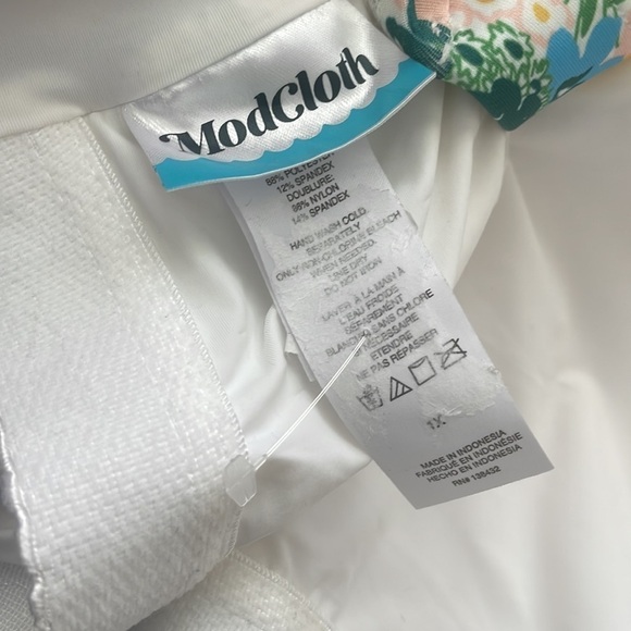 ModCloth The Ava One-Piece Swimsuit New Plus floral halter swimsuit Sz 1X - Picture 2 of 11